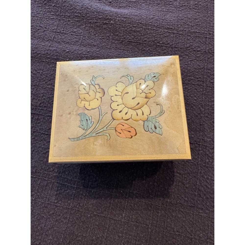 reuge music box Italian Swiss movement wooden keepsake